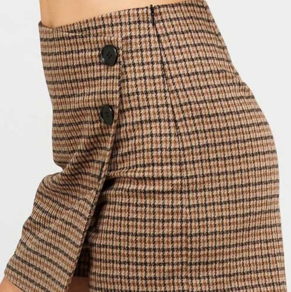 Skort - Picture 2 of 3